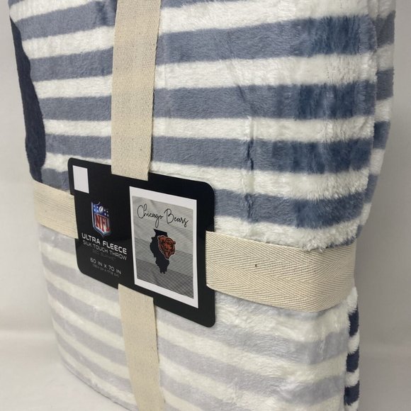 COPY - NFL Chicago Bears Ultra Fleece Silk Touch Throw Bed Blanket 60"x70" - Picture 3 of 6
